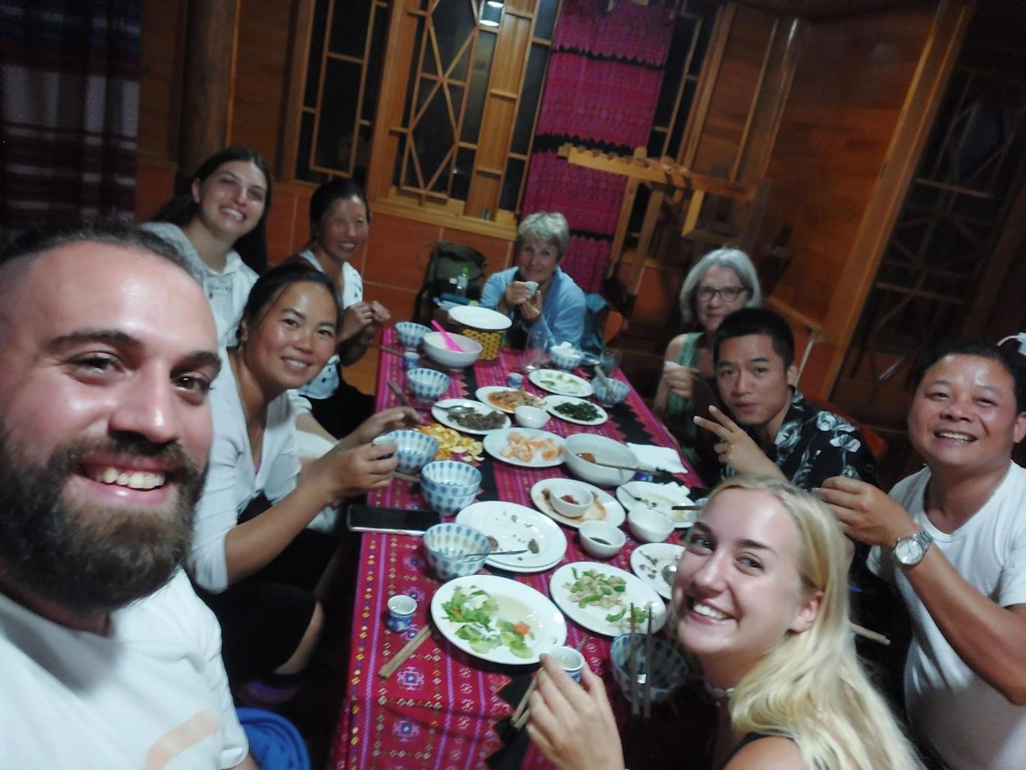 Muong Hoa Hmong Homestay Sa Pa Buitenkant foto